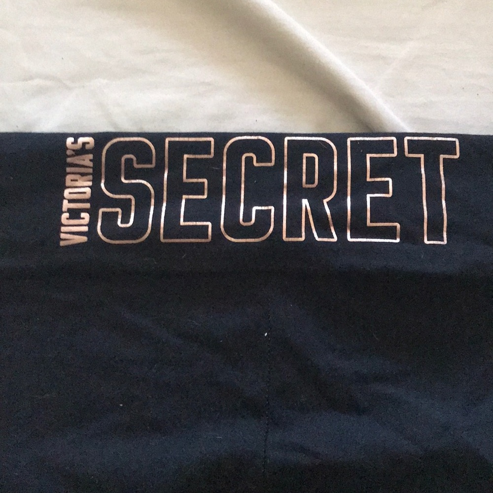 Victoria’s Secret yoga leggings
